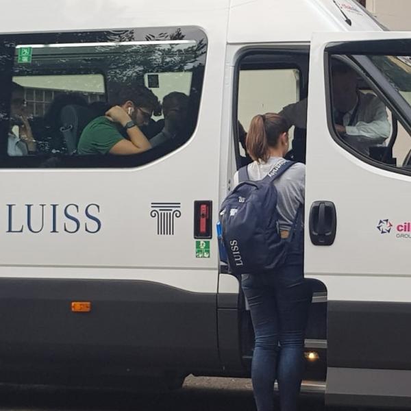 Cilia bus a Latina