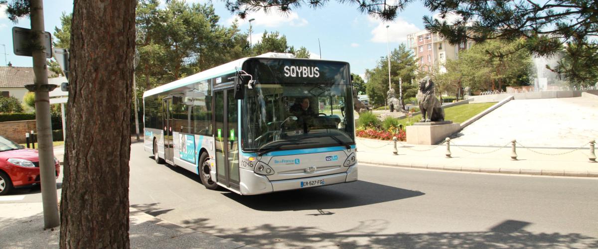 Saint Quentin en Yvelines France Bus Mobility